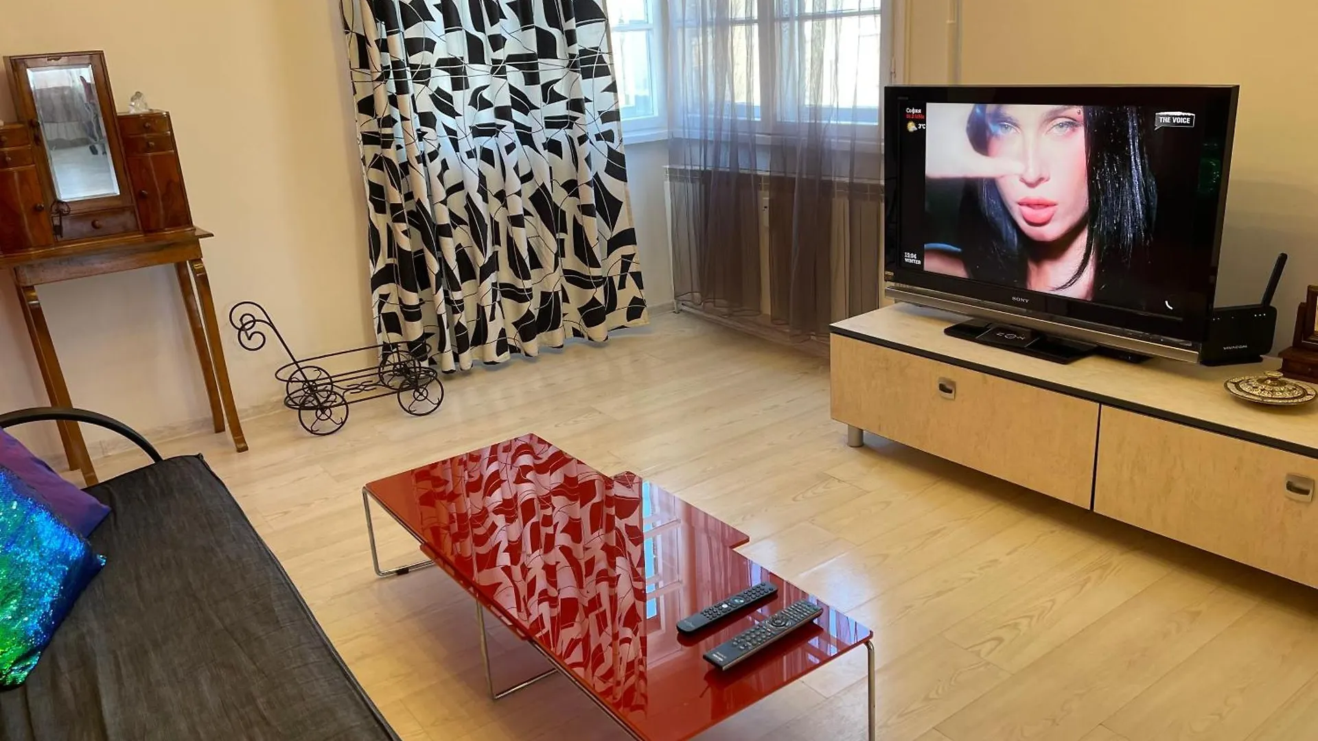 Art City Studio In Sofia Center Apartment